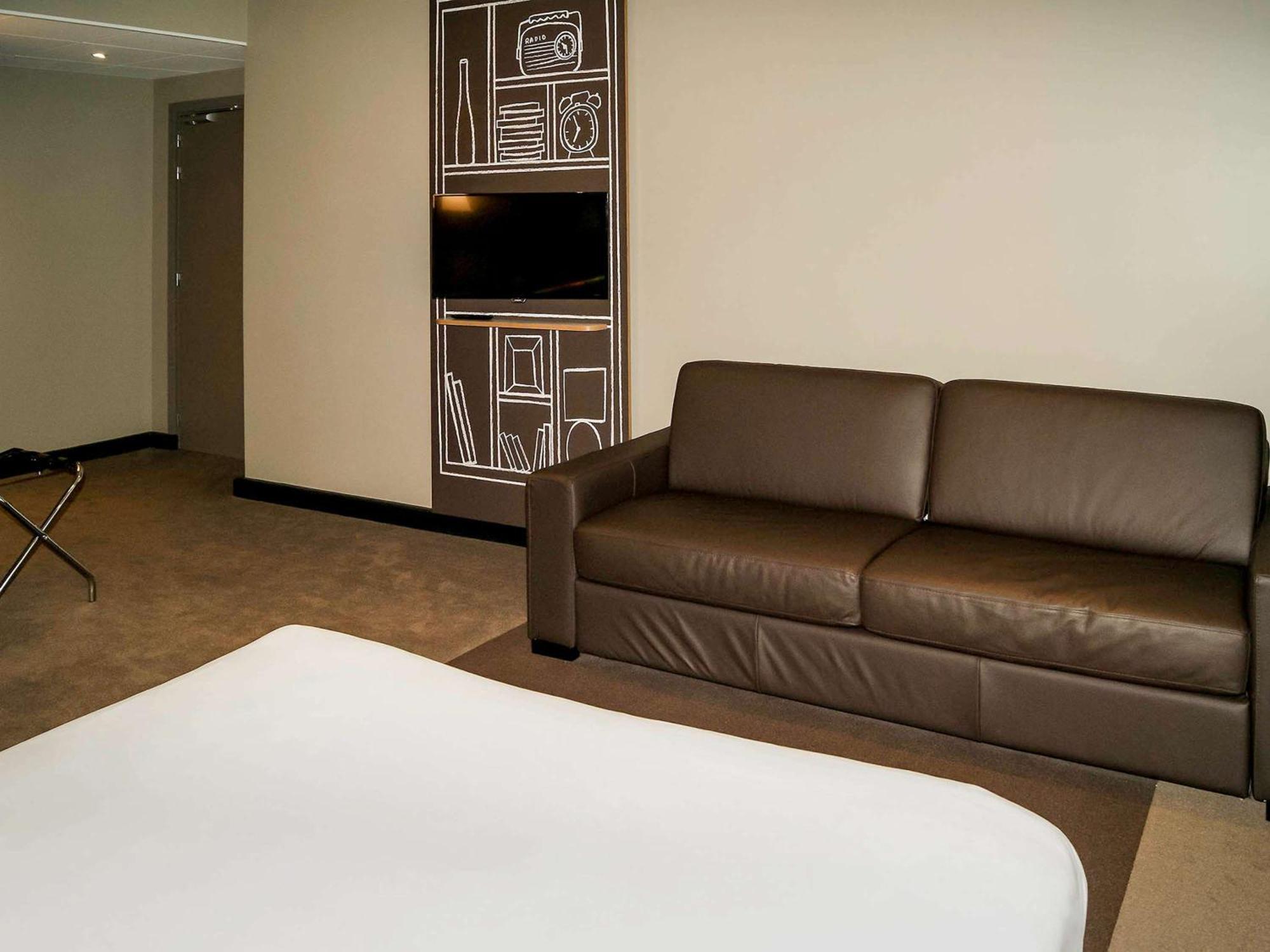 Ibis Saint-Malo Madeleine Hotel Екстериор снимка